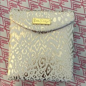 Lilly Pulitzer Metallic Gold and Cream jewelry case for traveling